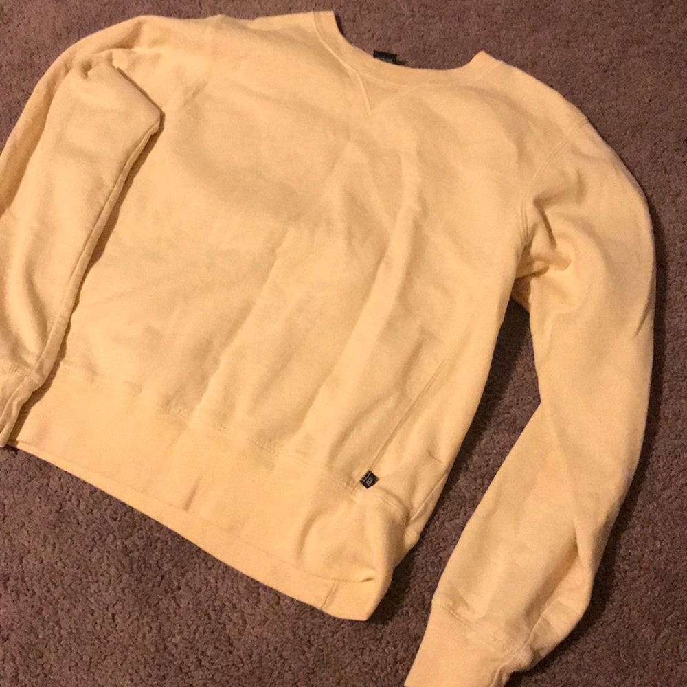 GAP yellow pull over